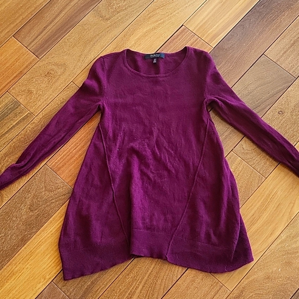 Saks cashmere sweater small